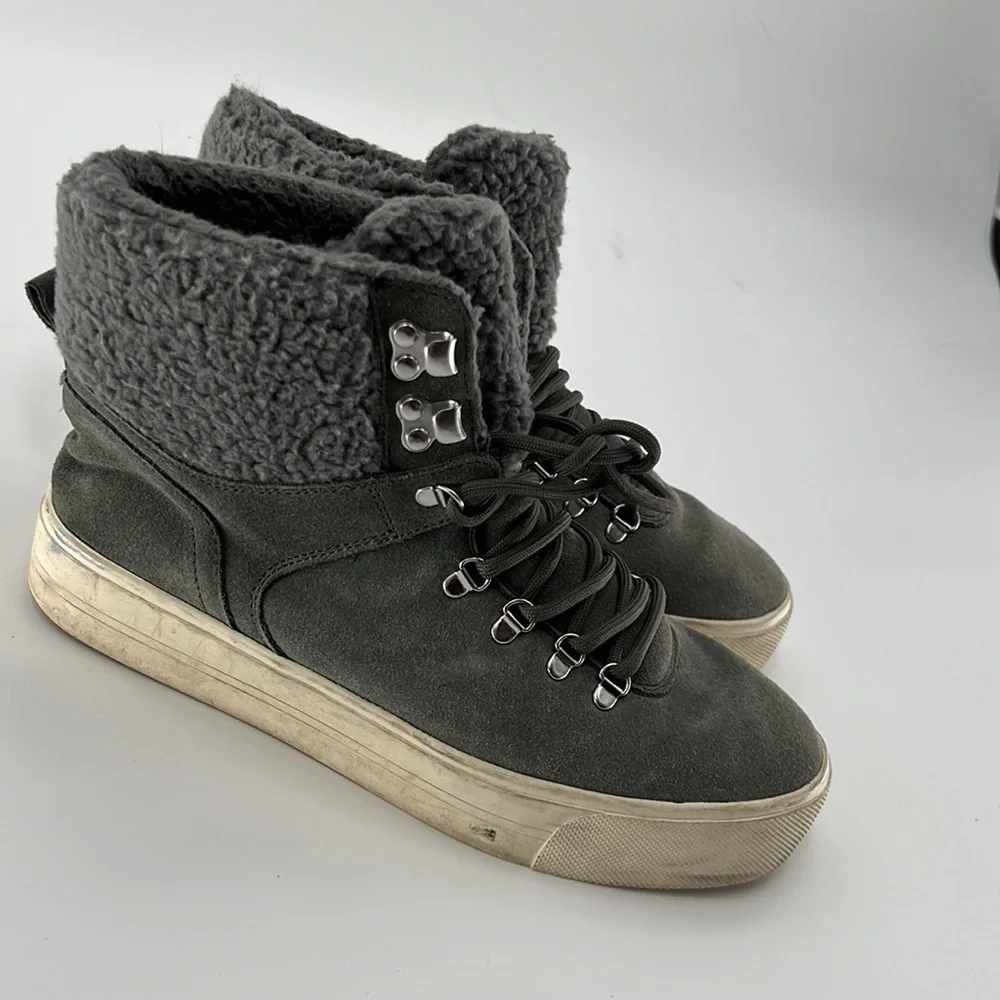 Marc Fisher Darlen grey white leather faux fur upper athletic shoes lace up 9M